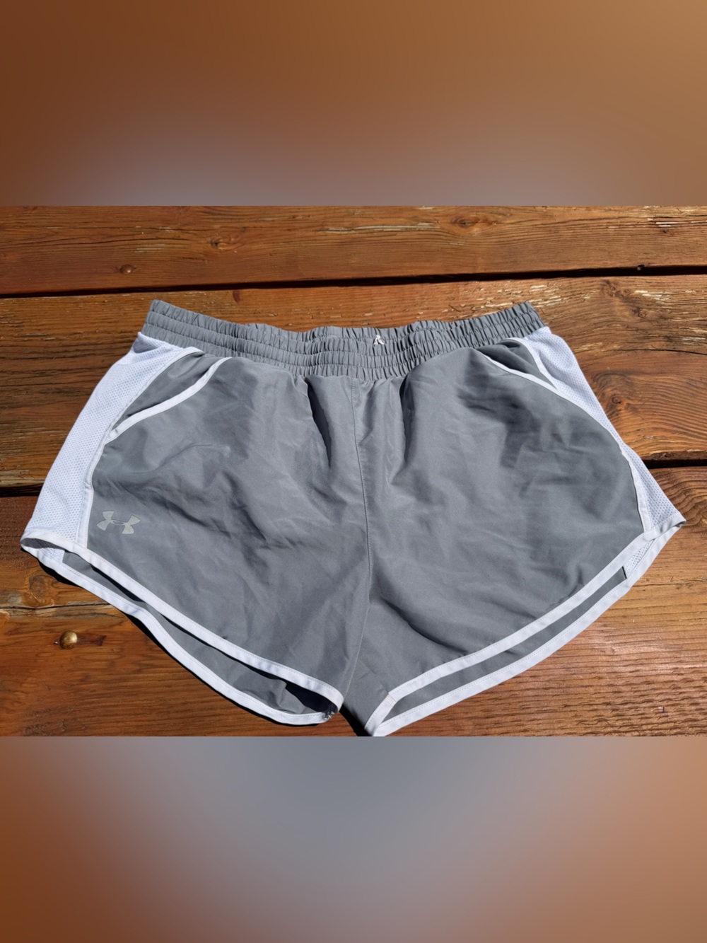 🪎 5 for $30 Under Armour Large Womens Gray Running Shorts with Lining